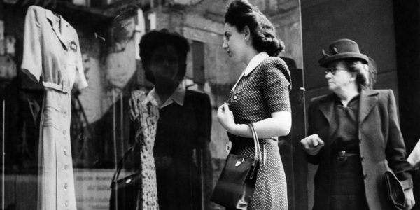 upper class 1940s women's fashion